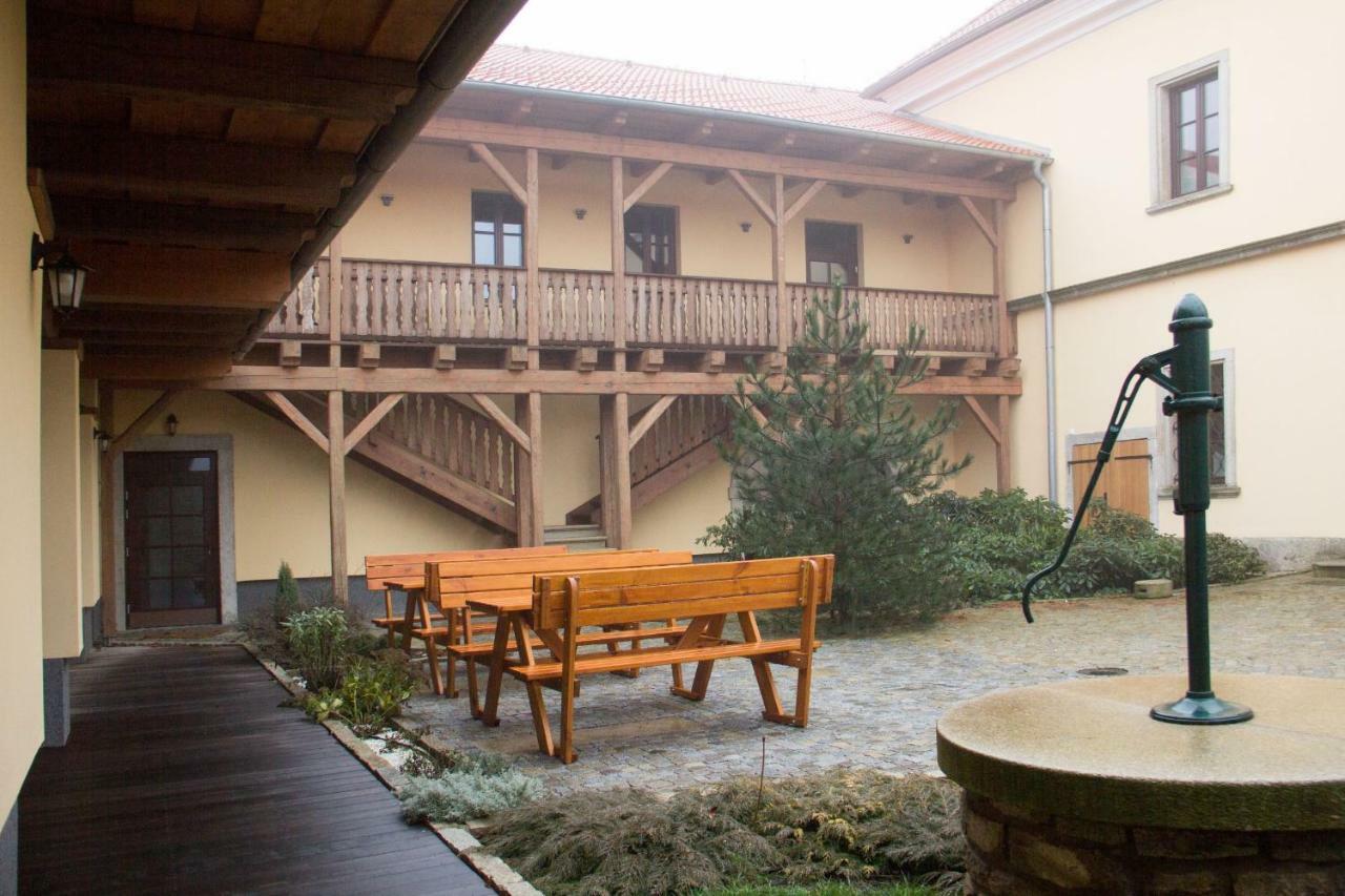 Penzion Hurky Nová Bystřice Εξωτερικό φωτογραφία